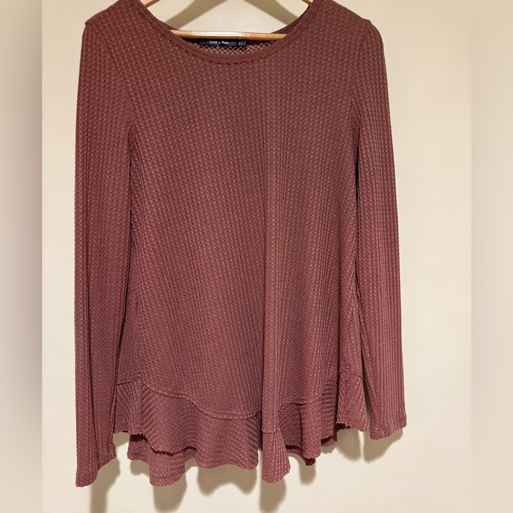 Doe & Rae Dusty Rose Long Sleeve Ruffle Hem Thermal Top, size M new!